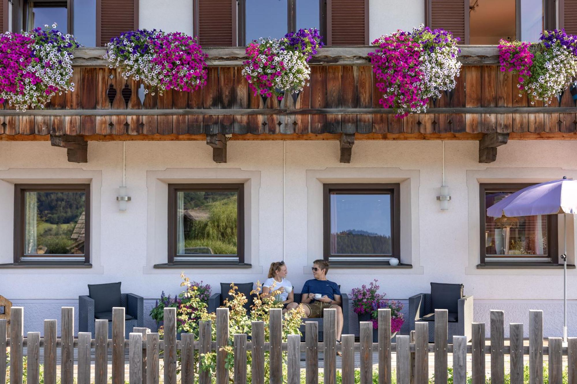 Hotel Ferienhof Hoffmann Weissensee Exterior foto